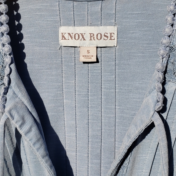 Knox Rose Size Small Periwinkle Blue - Picture 2 of 5